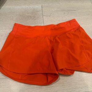 Lululemon SpeedUp size 6